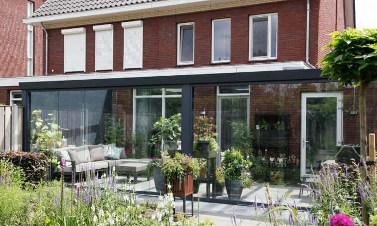 Giallo veranda - Modern sleek design