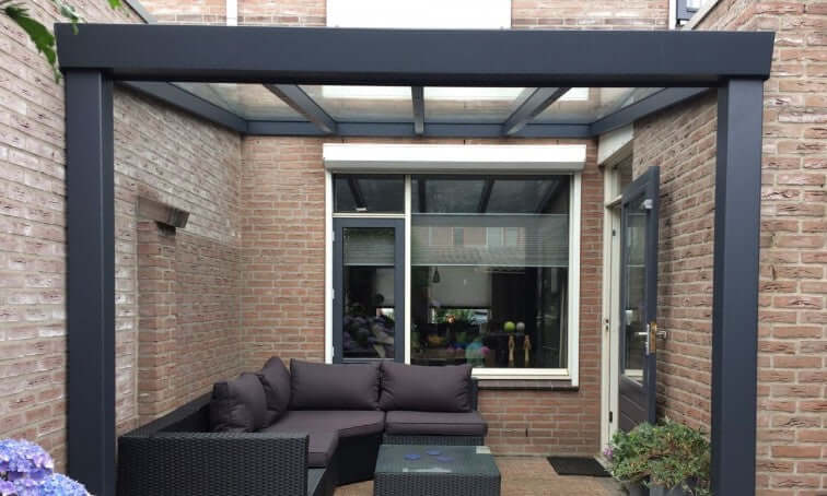 Giallo veranda - Modern sleek design